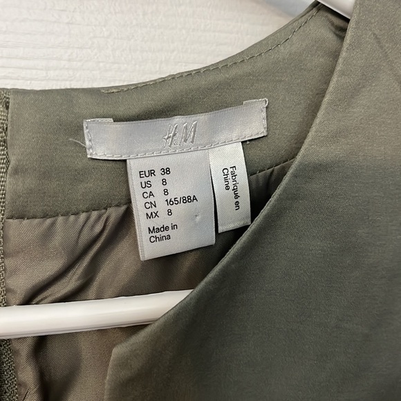 3 for 40! H&M green dress - Picture 3 of 8